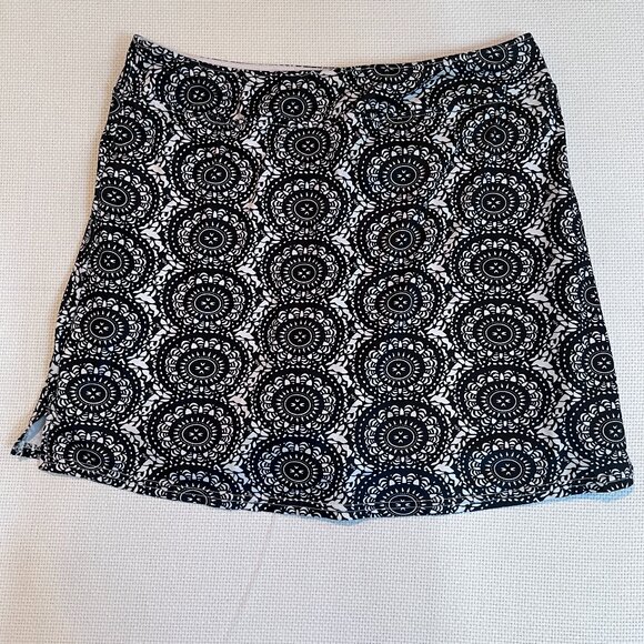 Women's Black & White Mandala Print Skort Size Large – Activewear Stretch Lined - Picture 1 of 6